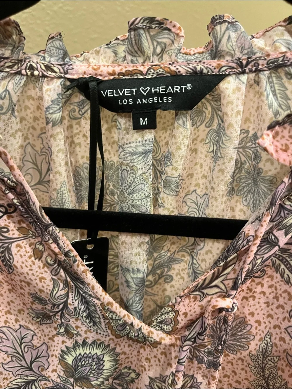 Velvet Heart Pink Floral Ruffle-Sleeve Blouse